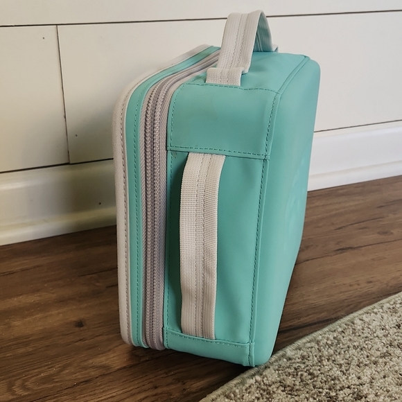 Yeti Other Yeti Daytrip Lunch Box Aquifer Blue Poshmark